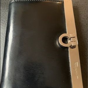 Salvatore Ferragamo Gancino wallet & key holder